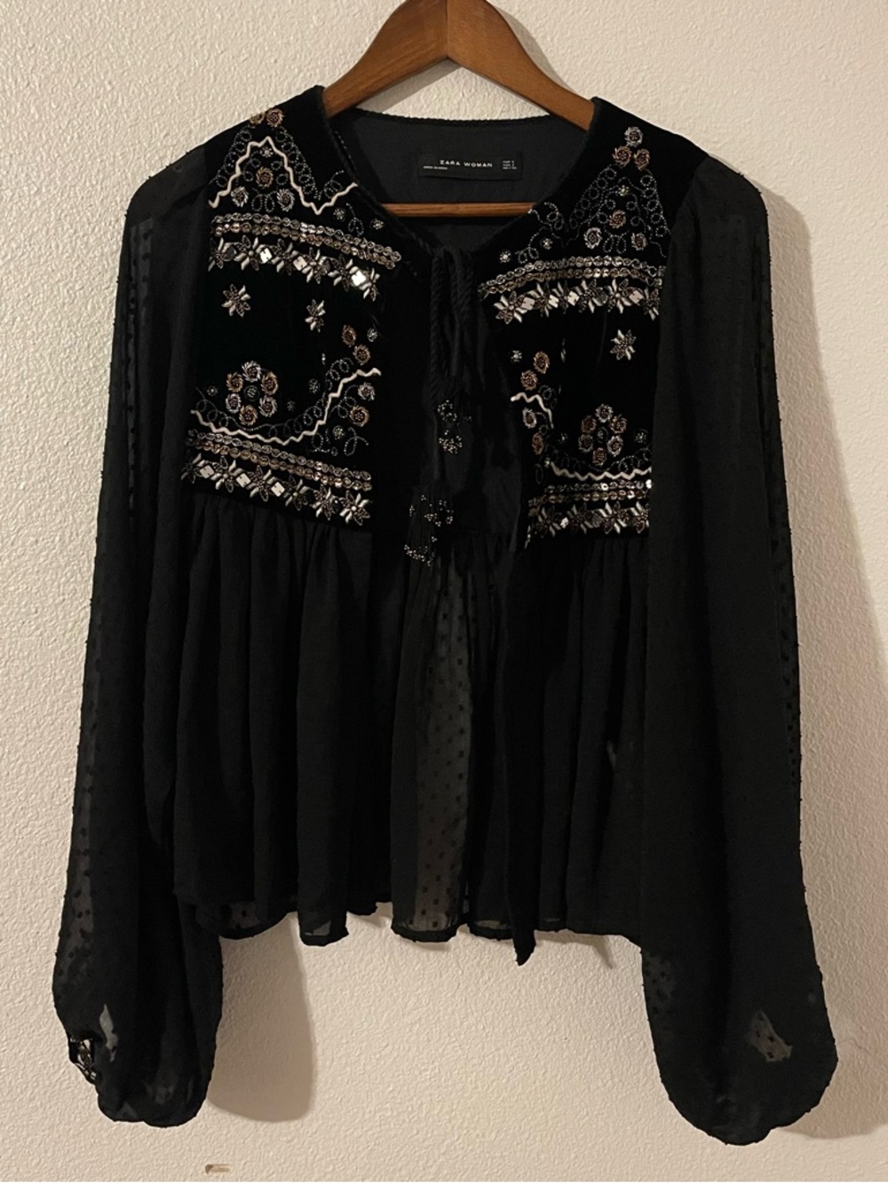 ZARA Long Sleeve Dotted Sequin Black and Metallic Tie Front Jacket/Blouse Small